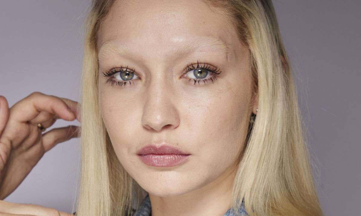 10 μαύρες mascara για τέλειο βλέμμα στη στιγμή