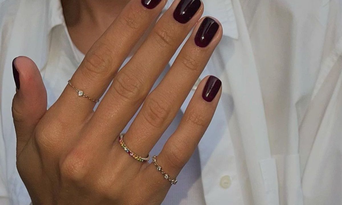 Patent nails: Η πιο glam υφή γίνεται φθινοπωρινή τάση στα νύχια