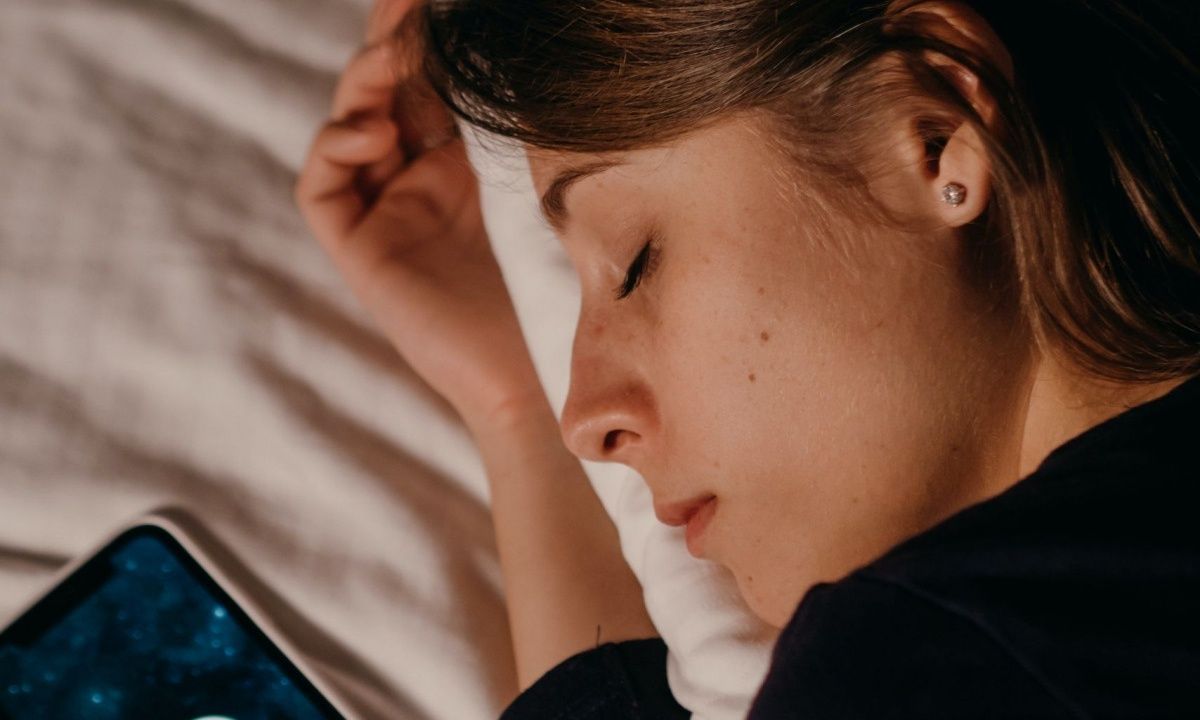 Ο έλεγχος βάρους, το ξεσκαρτάρισμα & τι άλλο συμβαίνει όταν κοιμόμαστε