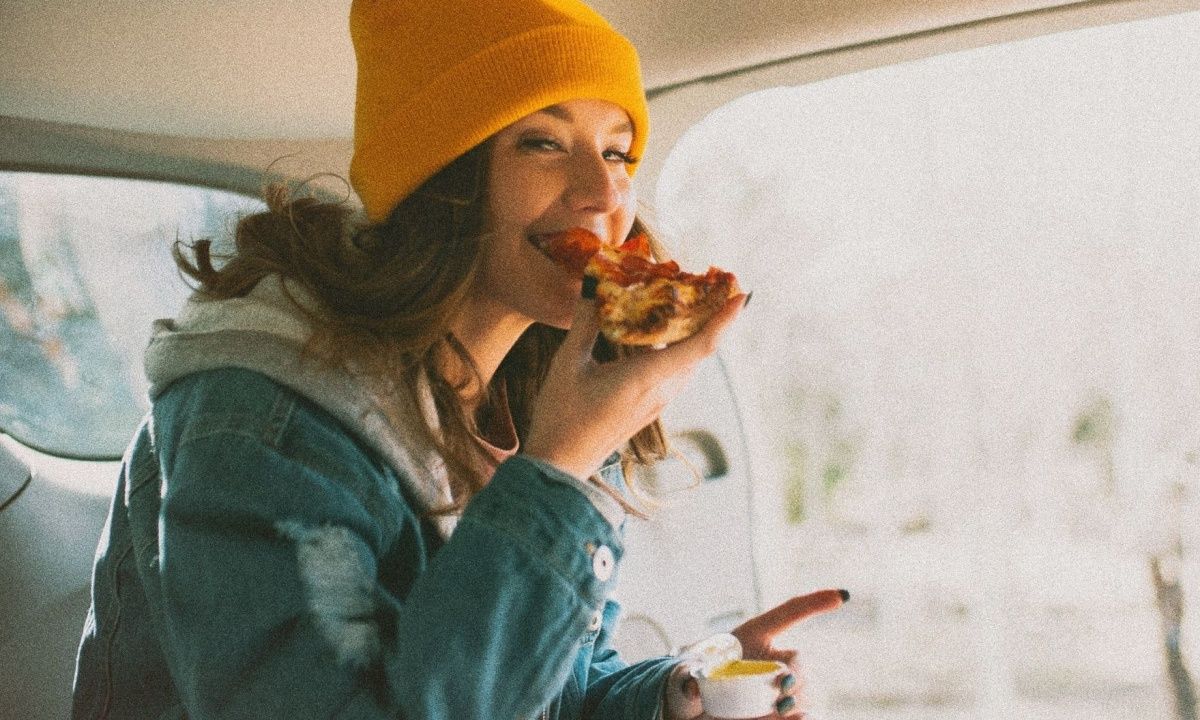 Έρευνα: Γιατί όταν κάνει κρύο λαχταράς μόνο παχυντικά φαγητά;