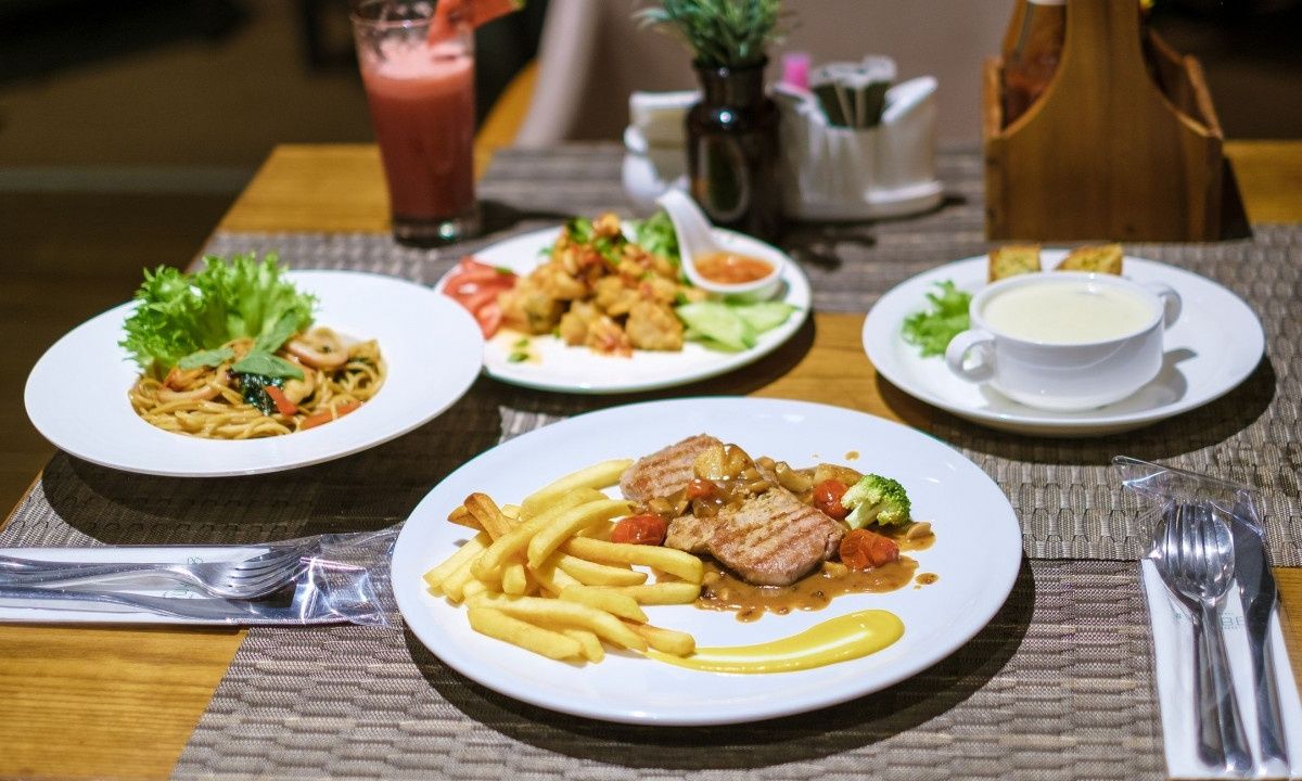 Βραδινό: Υπό ποια προϋπόθεση δεν βλάπτει τη μεταβολική υγεία