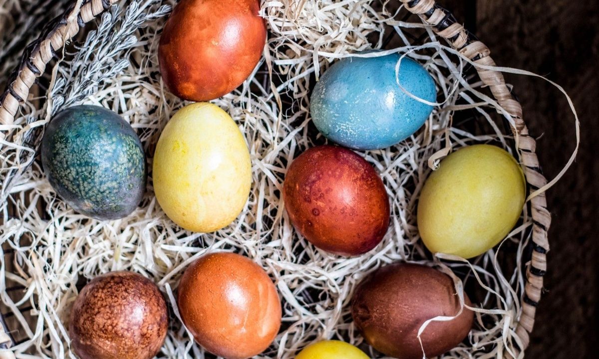 Πόσο ασφαλές είναι να τρως τα βαμμένα κόκκινα αυγά