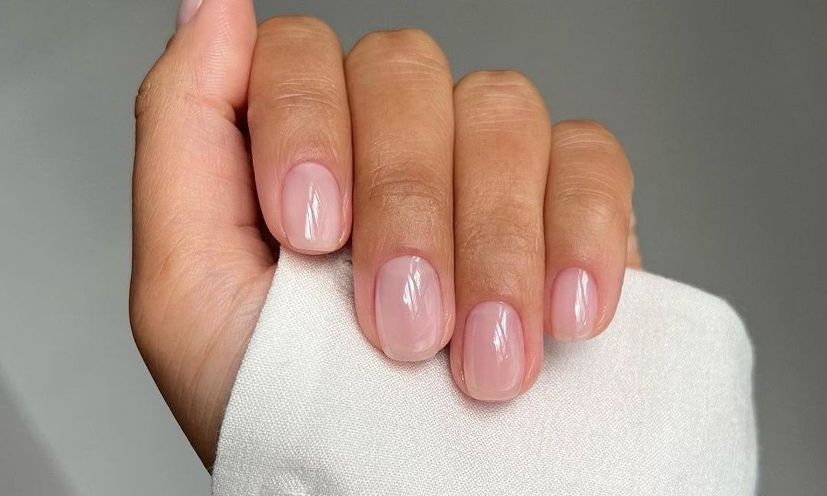 10 ιδέες για το πιο minimal chic μανικιούρ της άνοιξης