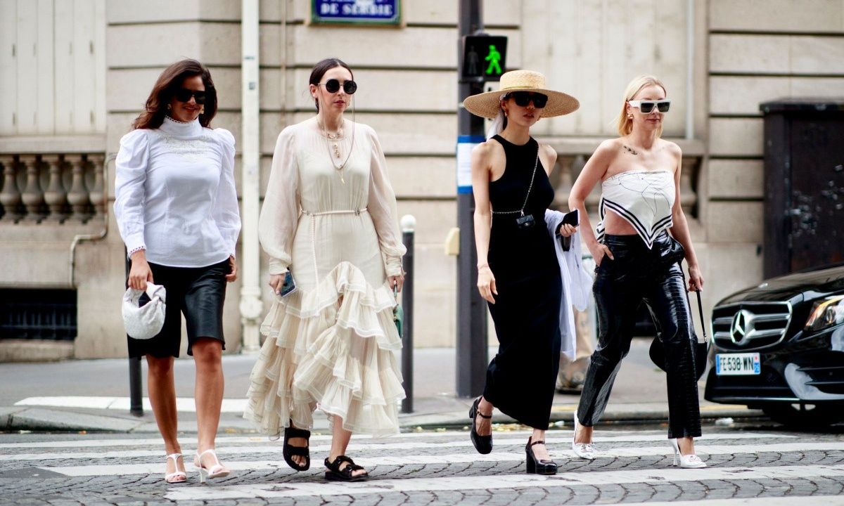 Μάιος με ήλιο και βροχή: Να τι θα φορέσεις