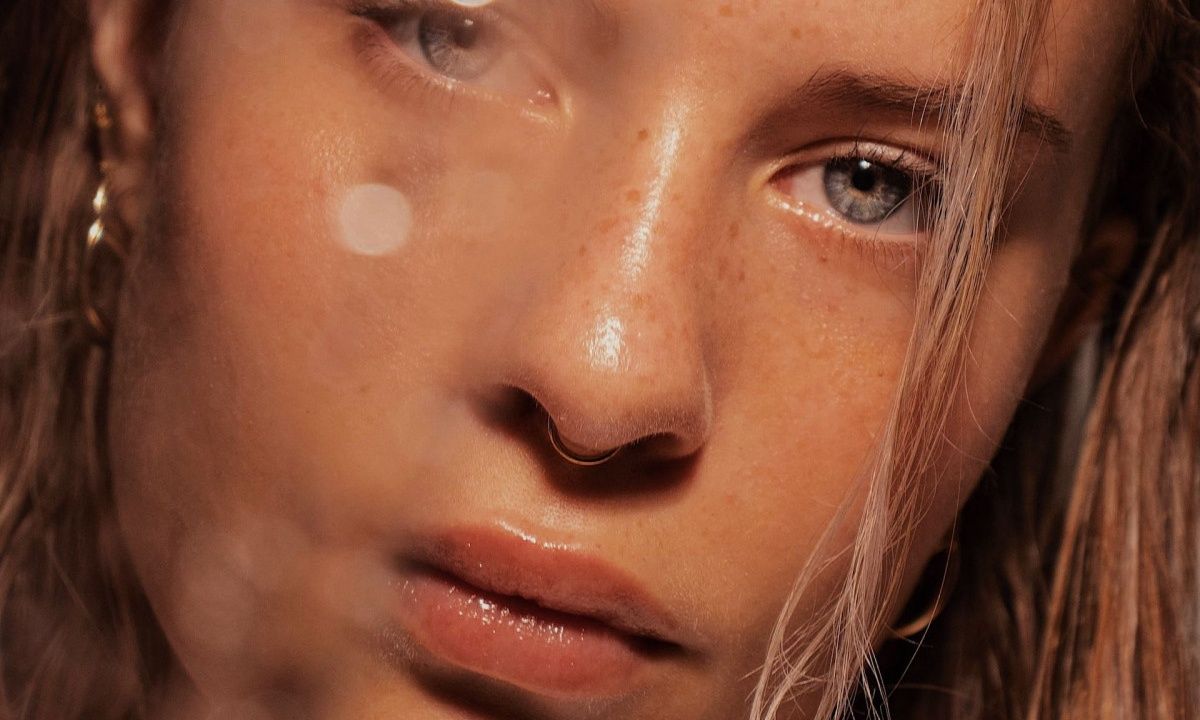 5 primers λειτουργούν σαν φίλτρo στην επιδερμίδα σου