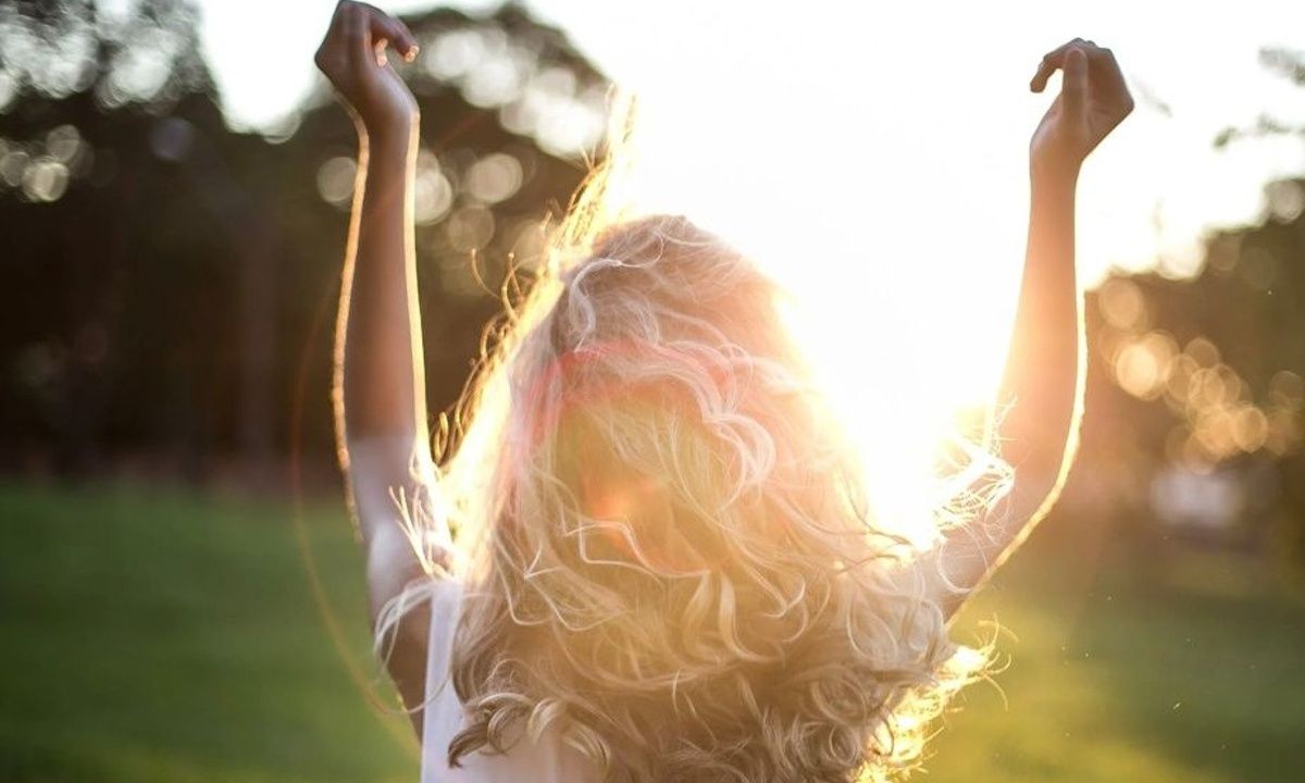 Πώς το φως επηρεάζει τη διάθεση, την παραγωγικότητα και τον ύπνο