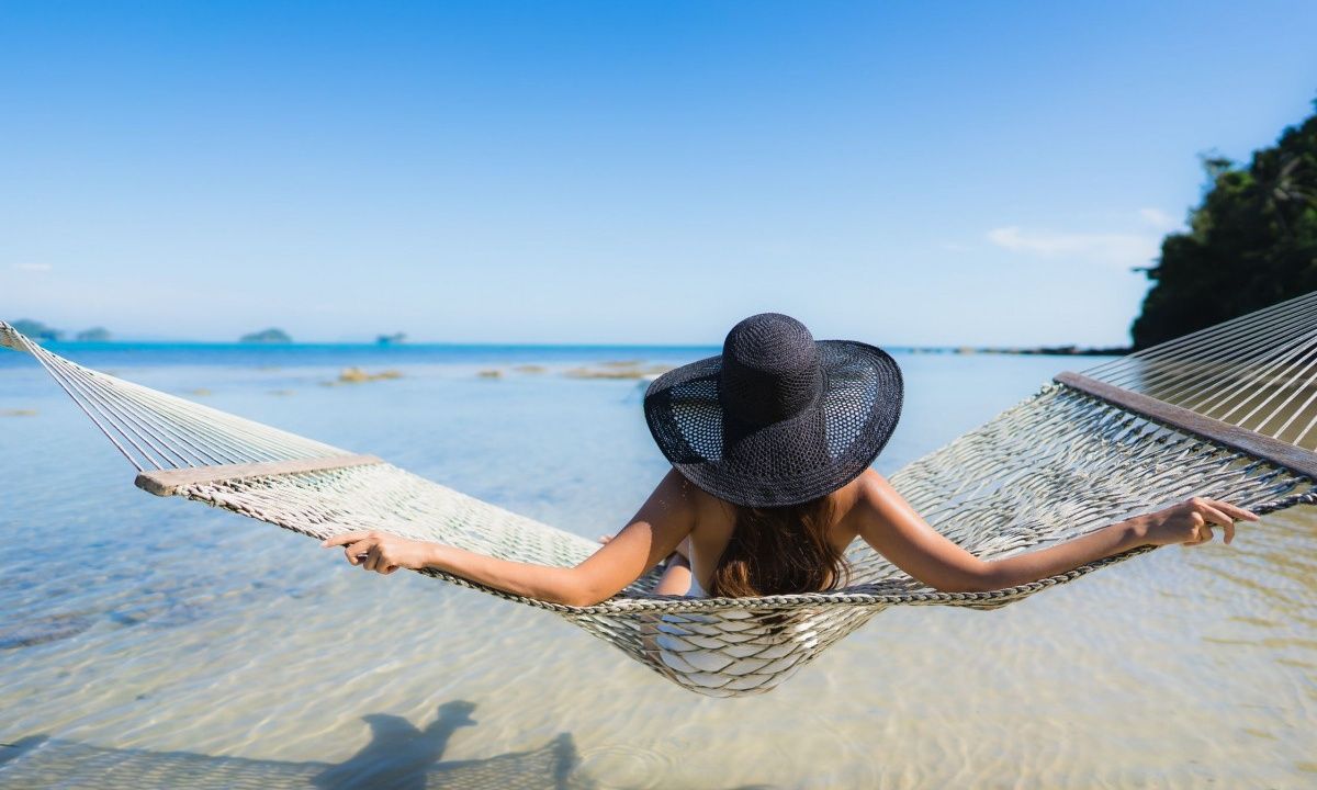 Πώς θα θέσεις όρια στη δουλειά σου πριν τις διακοπές