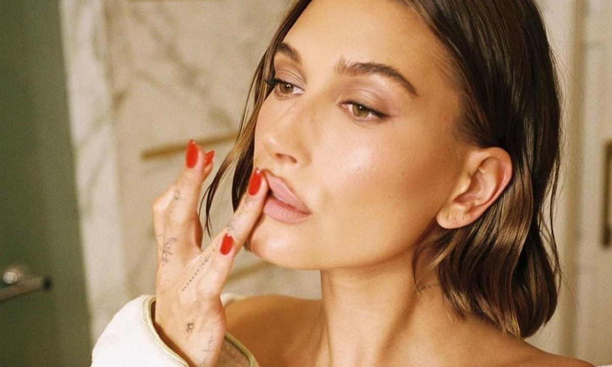 5 nude κραγιόν που ταιριάζουν στις γυναίκες κάθε ηλικίας