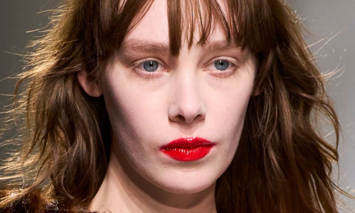 Πες αντίο στους μαύρους κύκλους με ένα χρώμα που δεν περιμένεις