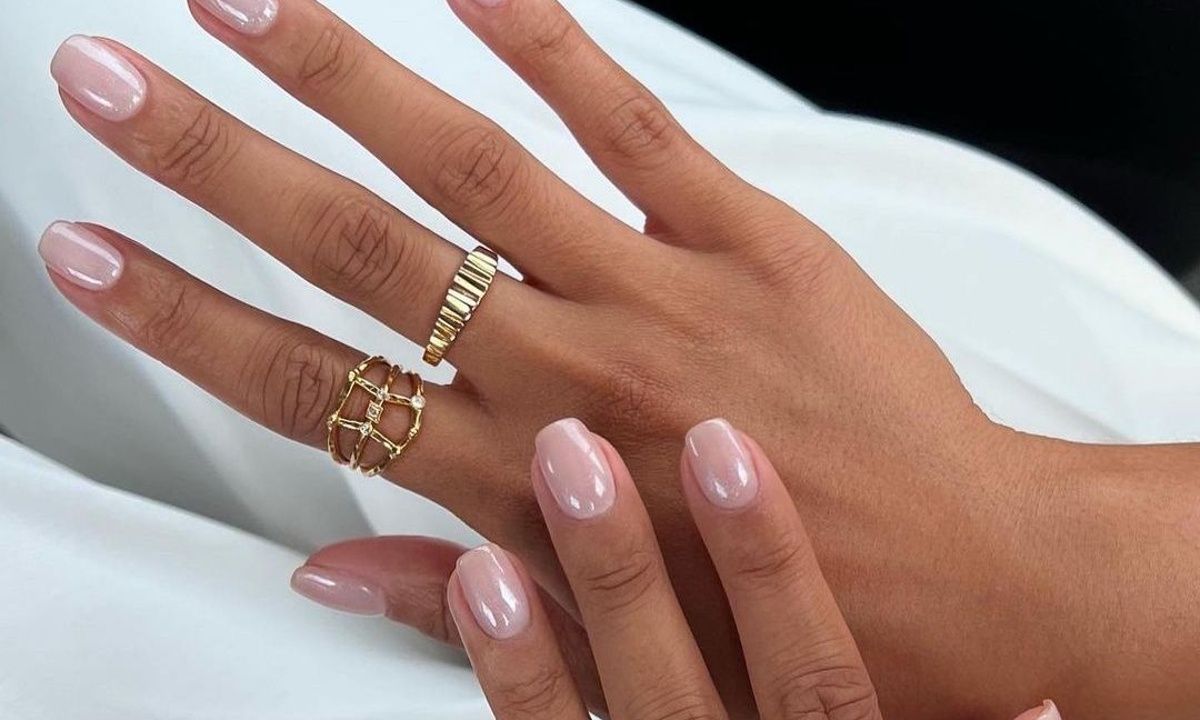 Rose water: Η super τάση στο καλοκαιρινό manicure