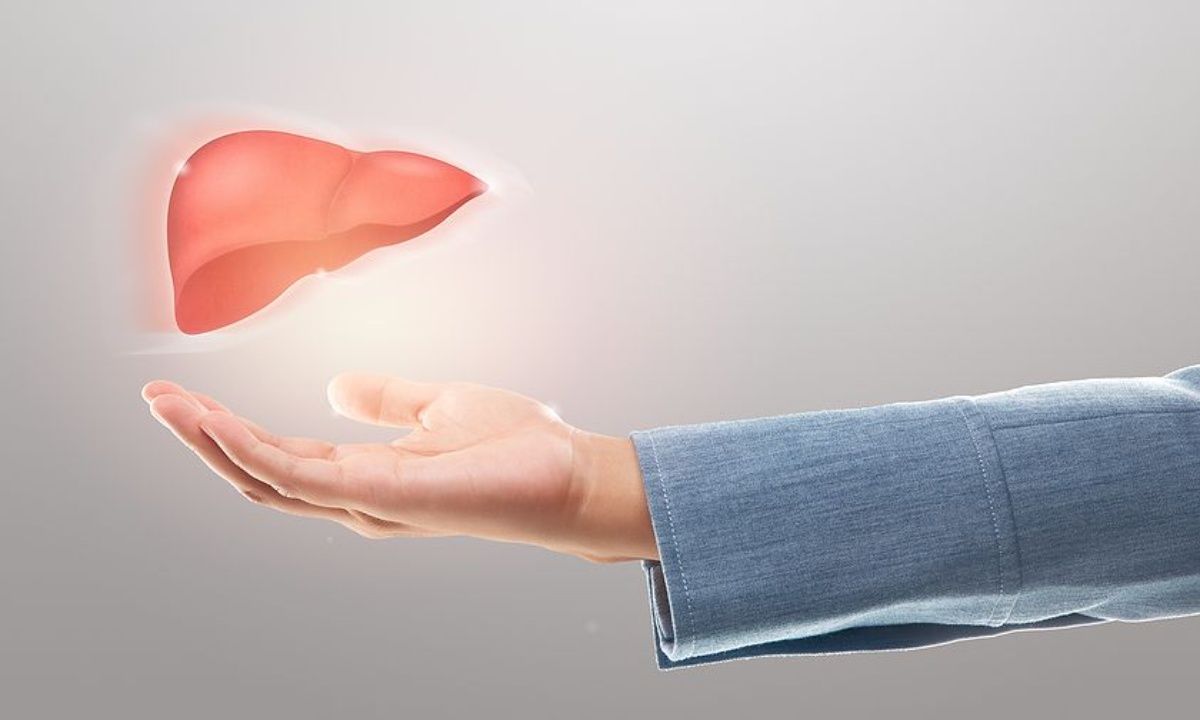 Ηπατική ανεπάρκεια: Με ποια συμπτώματα εκδηλώνεται