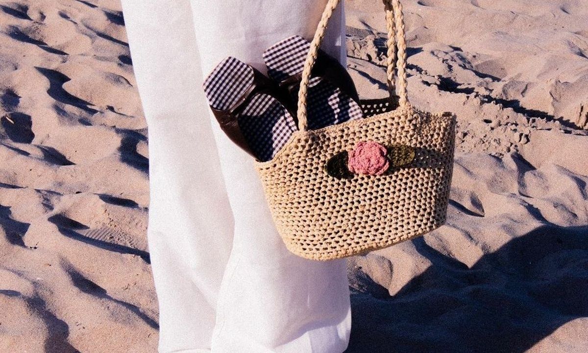 Οι καλύτερες τσάντες παραλίας που θα βρεις τώρα σε έκπτωση