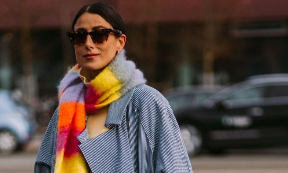 Οδηγός αγοράς: Τα μεγάλα cozy κασκόλ που χρειάζεται η ντουλάπα σου