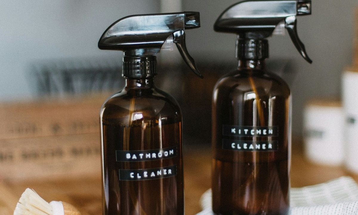 Γιατί η σόδα πλύσεως δεν πρέπει να λείπει από το ντουλάπι του μπάνιου