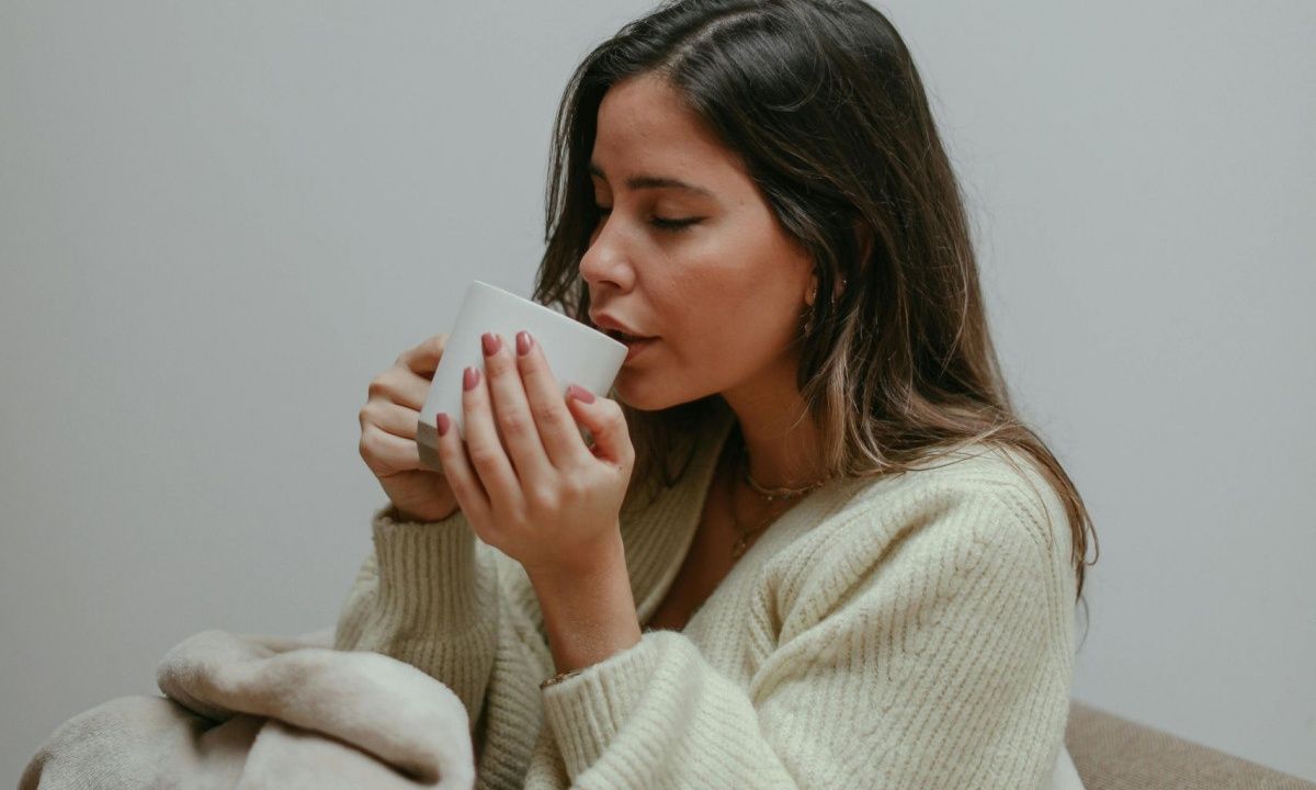 Αυτό το διάσημο TikTok hack υπόσχεται να σε βοηθήσει να κοιμηθείς γρήγορα