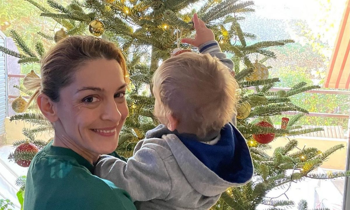 Γιούλικα Σκαφιδά: «Στολίσαμε εμείς και περιμένουμε με αγωνία…»