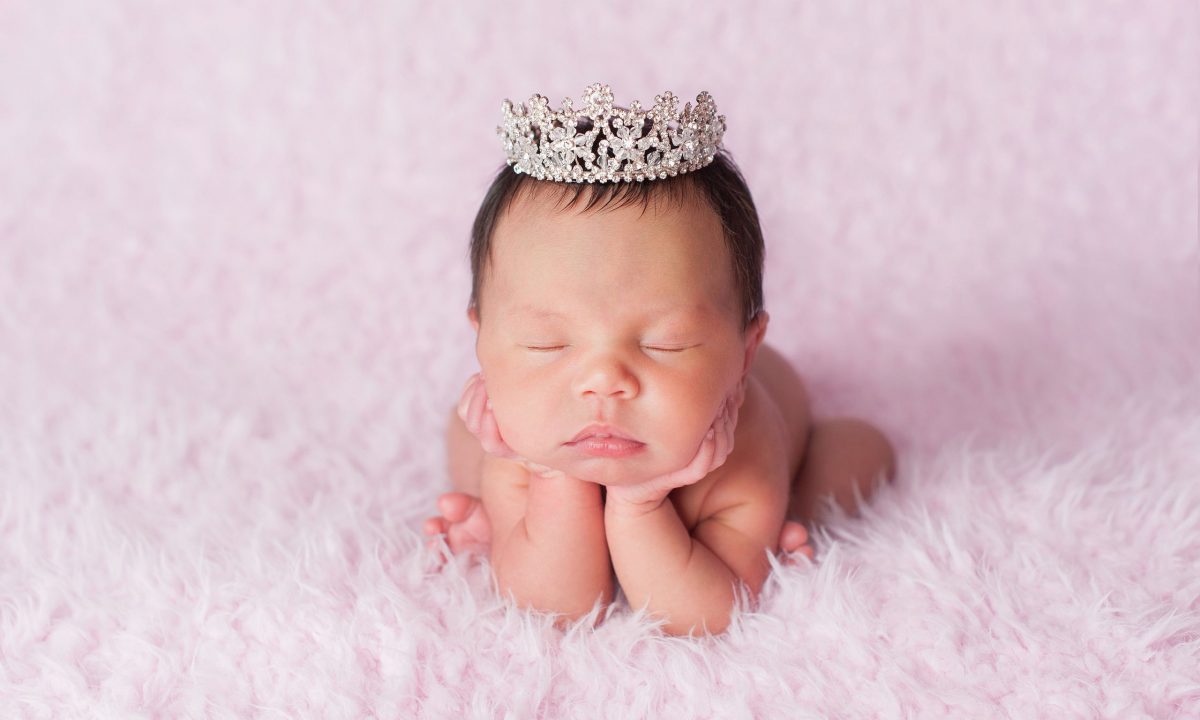 Δώστε έξτρα λάμψη στην προσωπικότητα του μωρού σας διαλέγοντας ένα sparkly όνομα για εκείνο