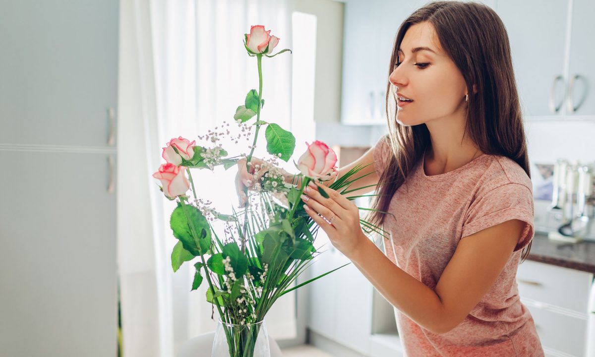 Τα τριαντάφυλλα διαρκούν περισσότερες μέρες στο βάζο με αυτό το απλό κόλπο