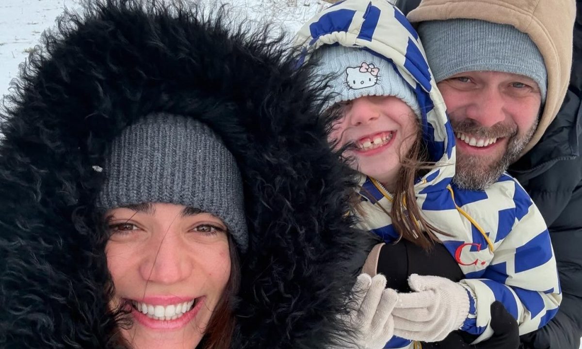 Οι καλλιτεχνικές ανησυχίες της κόρης της Ήβης Αδάμου και του Μιχάλη Κουινέλη