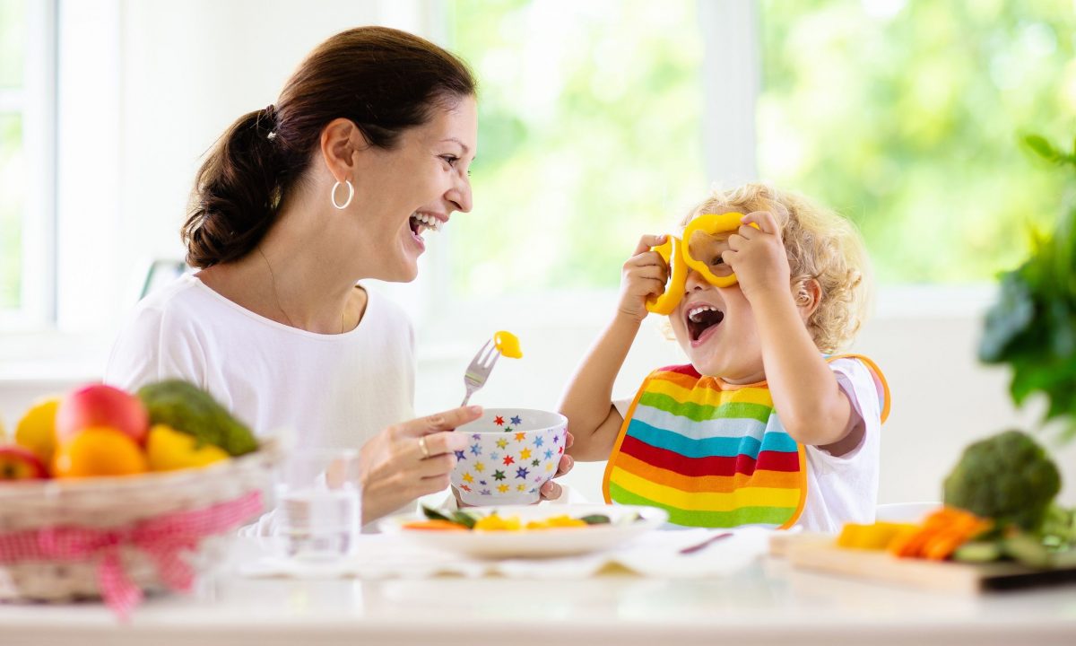 «Δεν είναι ψέμα, είναι rebranding»: Το έξυπνο παιχνίδι μιας μαμάς μετέτρεψε το δείπνο σε νίκη