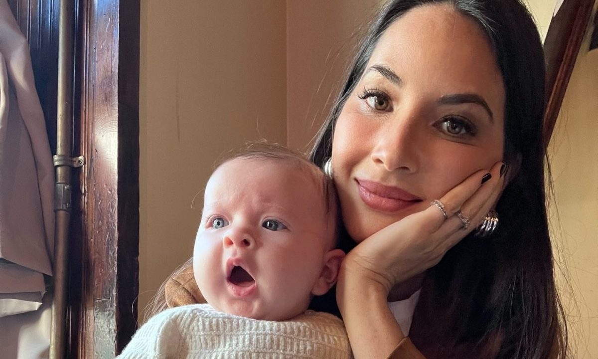 Olivia Munn: Η συγκινητική εξομολόγηση για τη σχέση της με την παρένθετη μητέρα