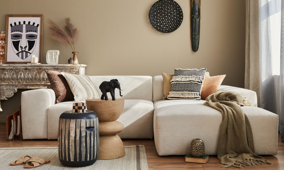 Ανοιξιάτικη ανανέωση: Επιλέξτε το ριχτάρι που ταιριάζει στον καναπέ σας