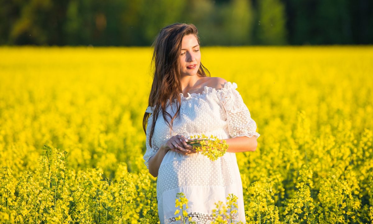 Ειδικοί προειδοποιούν: Αν είσαι έγκυος ένας καύσωνας μπορεί να θέσει σε κίνδυνο το μωρό σου