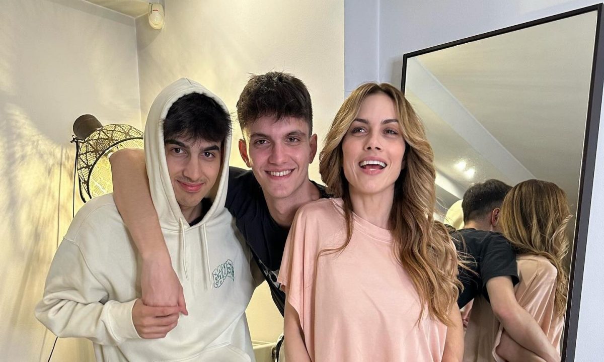 Ντορέττα Παπαδημητρίου:Η τρυφερή εξομολόγηση για τους γιους της και τις γυναίκες της ζωής της