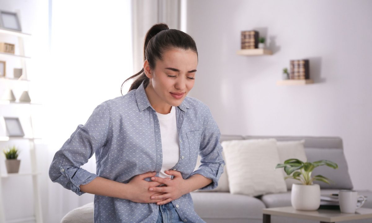 Κράμπες πριν την περίοδο ή πιθανή εγκυμοσύνη; Δες τι σημαίνουν οι πόνοι