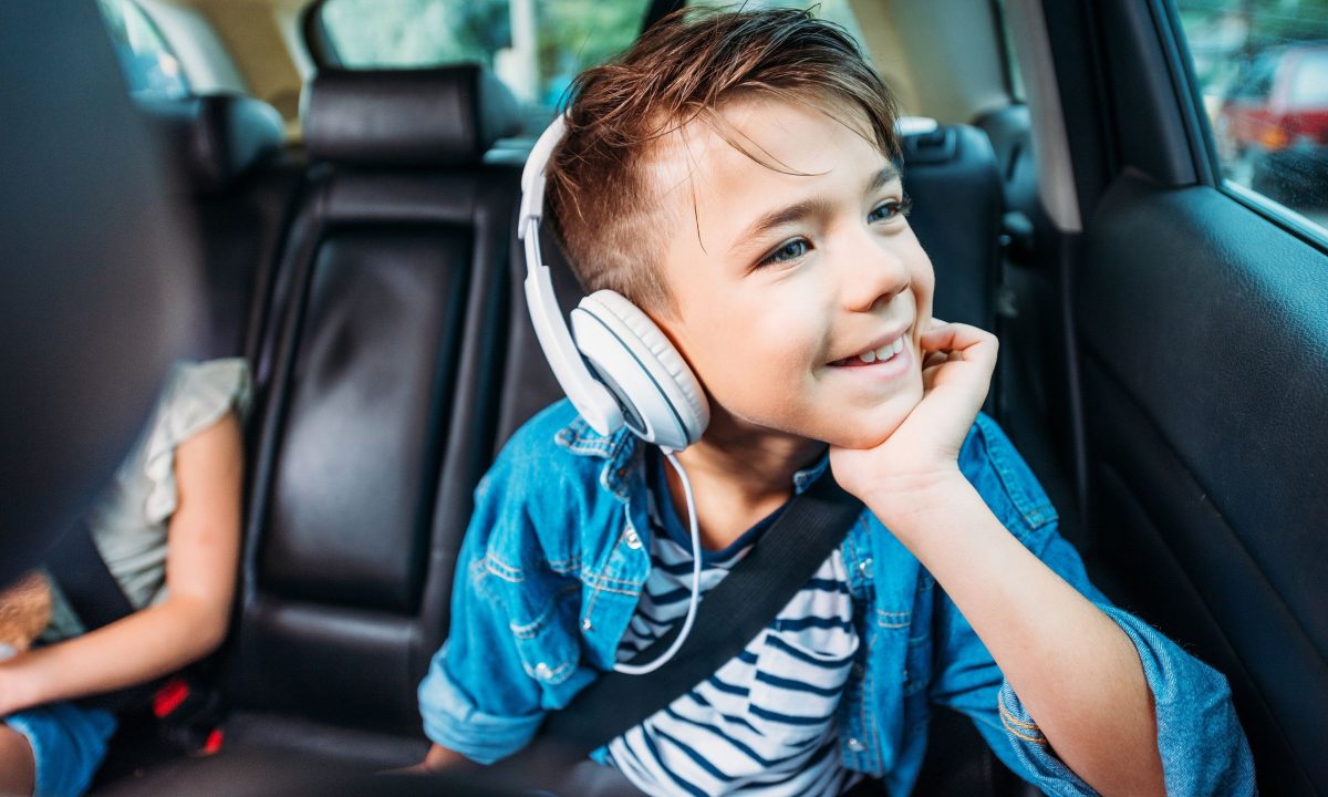 5+1 audio books για οικογενειακά ταξίδια με το αυτοκίνητο