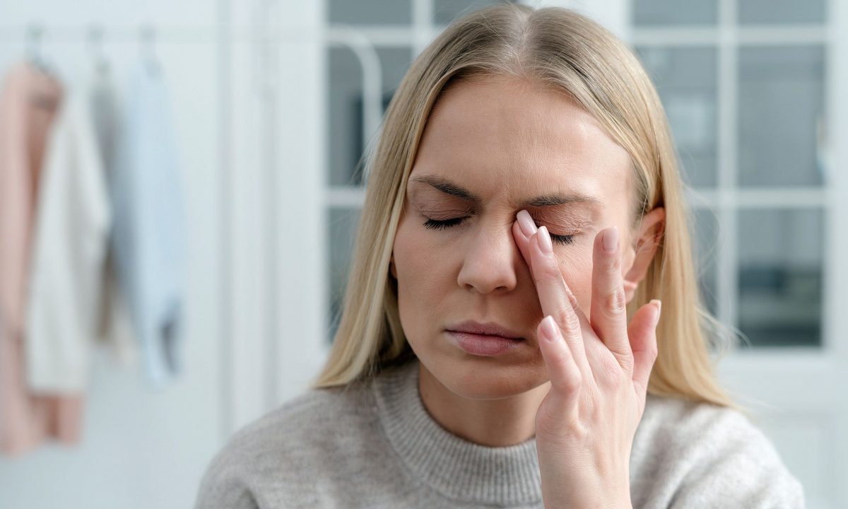 Οι γιατροί λένε ότι ένα σιωπηλό «μίνι εγκεφαλικό επεισόδιο» μπορεί να εξηγήσει τη συνεχή κόπωσή σας