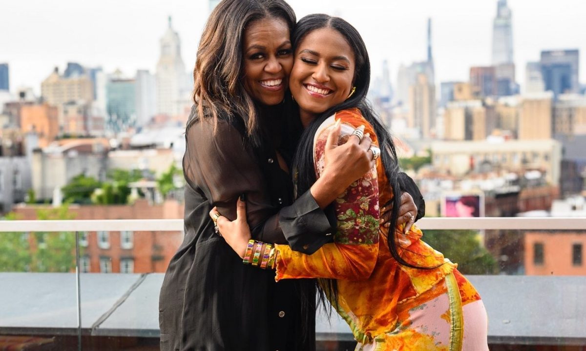 Η Νο1 στρατηγική ανατροφής παιδιών με αυτοπεποίθηση, σύμφωνα με τη Michelle Obama