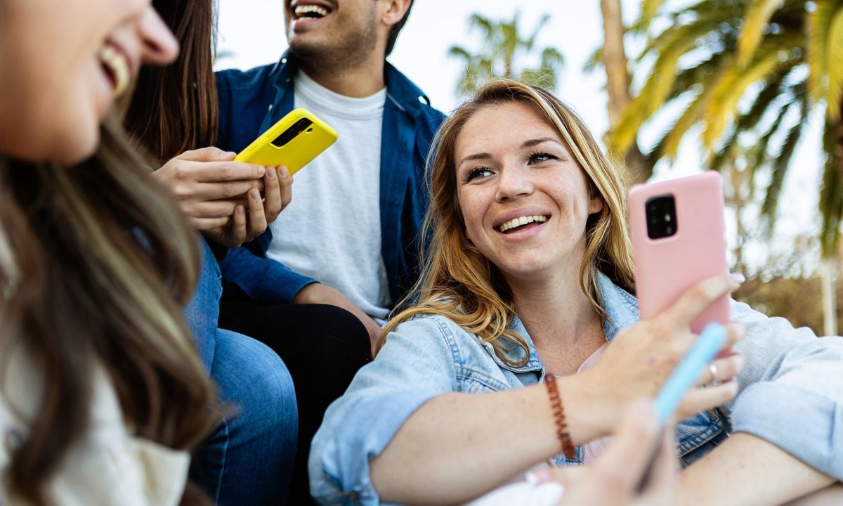 Η Gen Z αλλάζει συνήθειες: Ποια εφαρμογή ξεπέρασε το TikTok;
