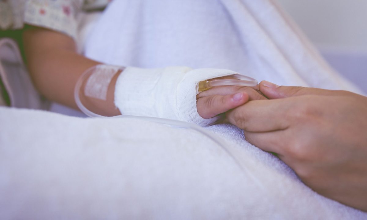 Μικροί επιζώντες, μεγάλες προκλήσεις: Η αθέατη πλευρά του παιδικού καρκίνου