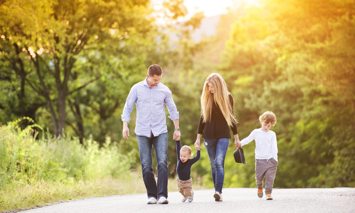 Τι είναι η «συναισθηματικά ασφαλής» ανατροφή; Μελέτη σε 200 παιδιά δείχνει την επιτυχία της