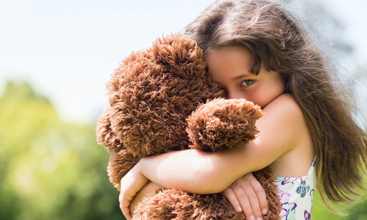 13 σημάδια ότι το παιδί σας ίσως κρύβει τα αληθινά του συναισθήματα