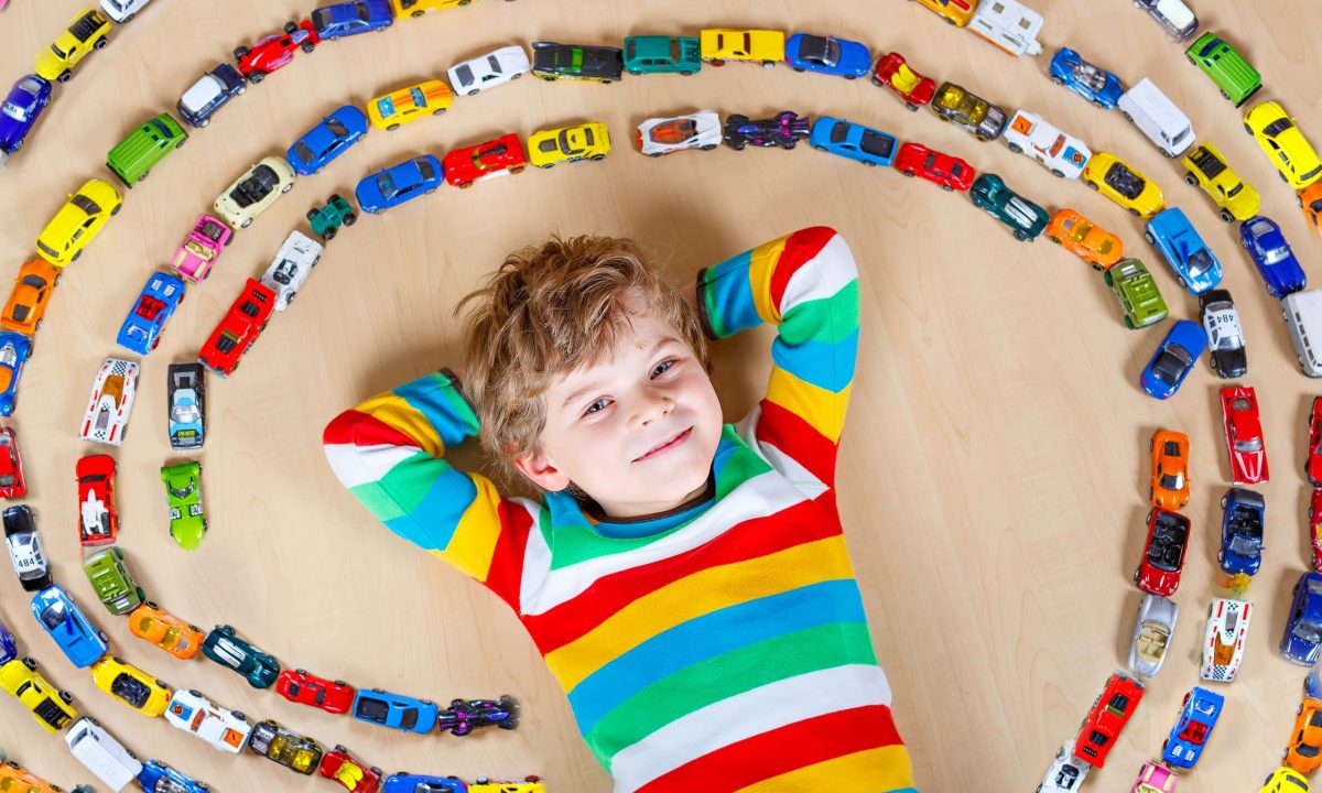 Πόσα παιχνίδια χρειάζεται πραγματικά ένα παιδί, σύμφωνα με ειδικούς