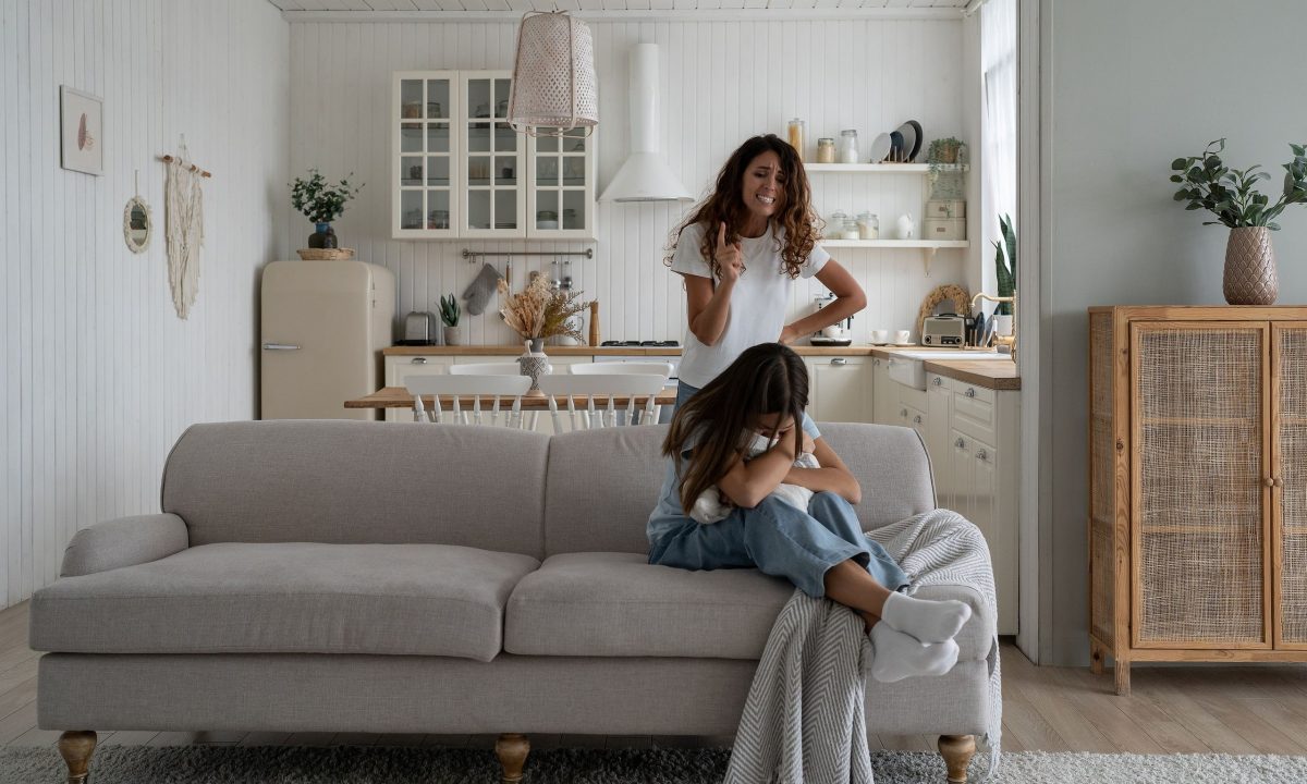 Άνθρωποι που άκουσαν αυτές τις 9 φράσεις μεγαλώνοντας, πιθανότατα μεγάλωσαν με εγωκεντρικούς γονείς