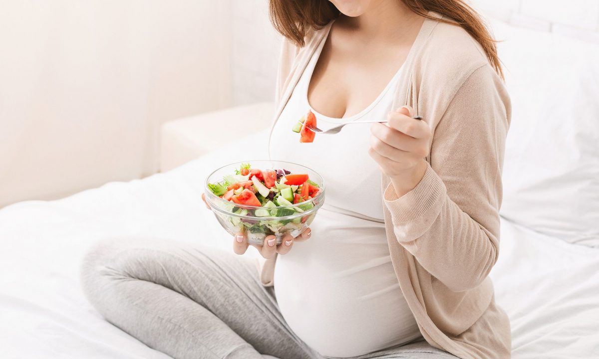 Τα λαχανικά στο τρίτο τρίμηνο της εγκυμοσύνης ενισχύουν τη νοητική ανάπτυξη των παιδιών