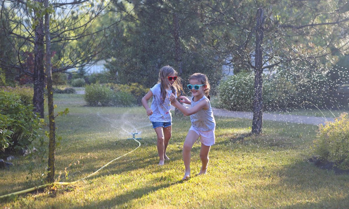 Οδηγός επιβίωσης: Τι να κάνουν τα παιδιά το καλοκαίρι για να μην βαριούνται