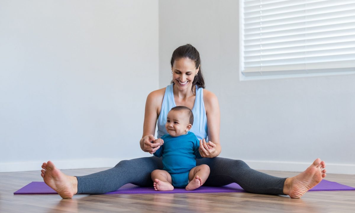 Κουρασμένη μαμά; Η yoga ως λύση στο γονεϊκό burnout
