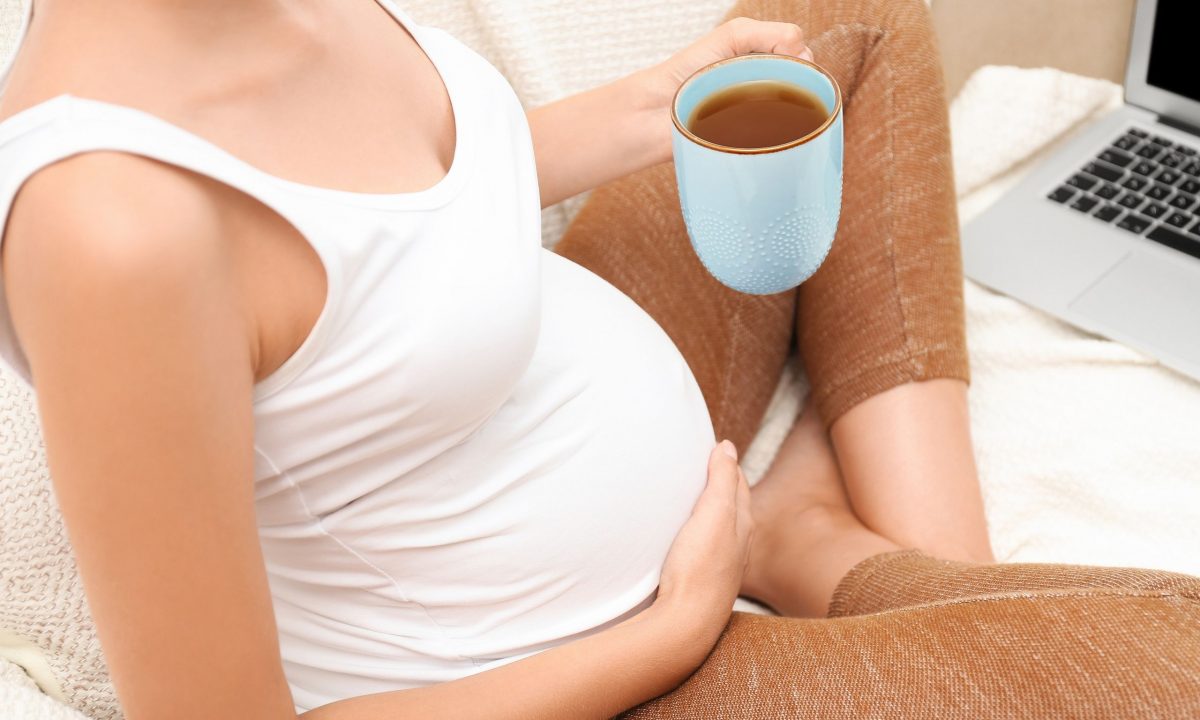 Το τσάι κατά την εγκυμοσύνη βοηθά στην ανάπτυξη του εγκεφάλου του μωρού; Έρευνα λέει, ναι