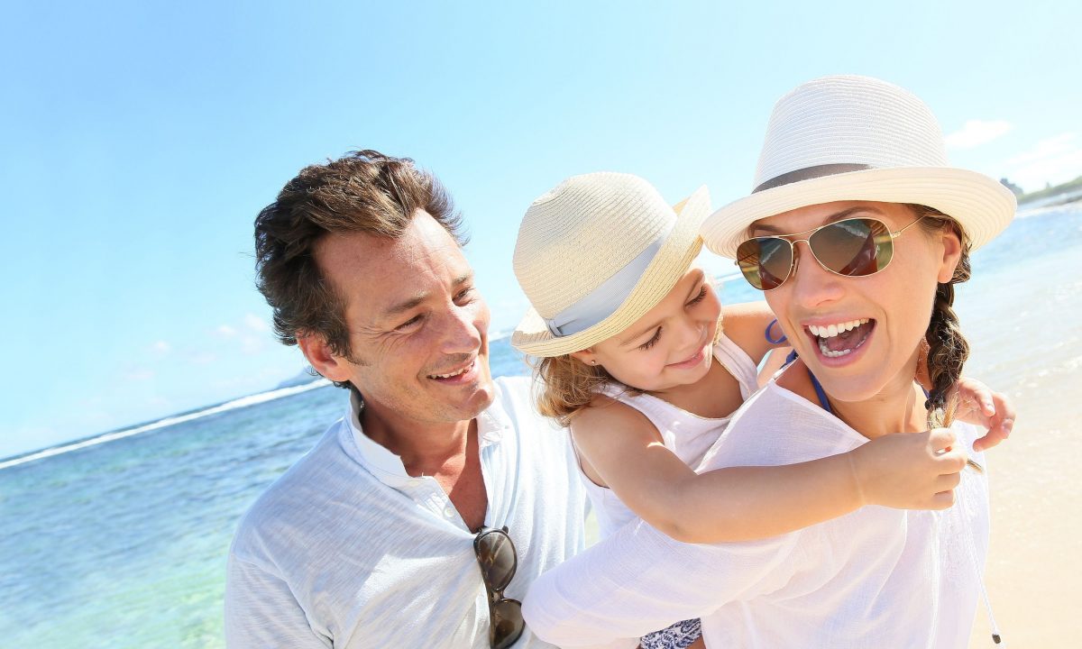 4 πρακτικοί τρόποι για να κάνουν οι εργαζόμενοι γονείς το καλοκαίρι ξεχωριστό για τα παιδιά τους