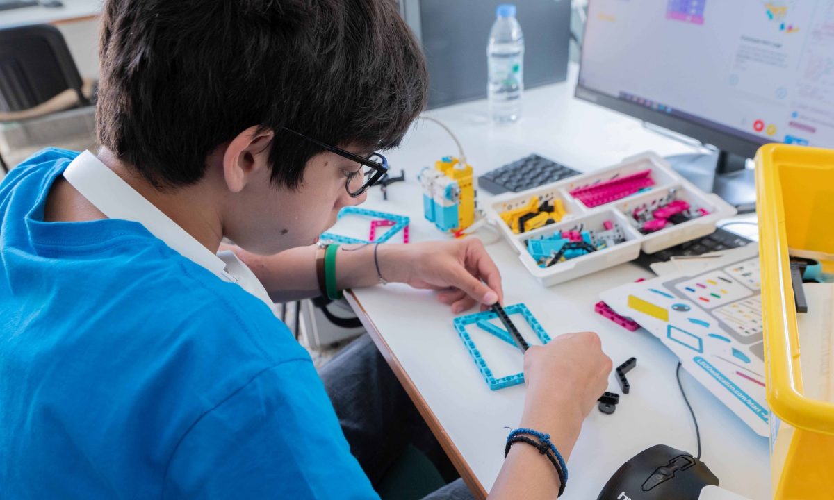 Μαζί για το Παιδί - ΕΚΠΑ: Ολοκλήρωση του προγράμματος «Εκπαίδευση STEM & Ήπιες Δεξιότητες»