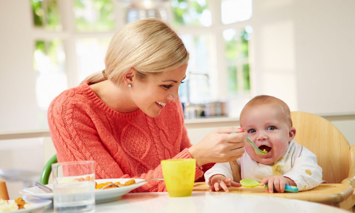 Πότε και πώς να ξεκινήσετε τις στερεές τροφές στο μωρό σας - Οδηγός για νέες μαμάδες