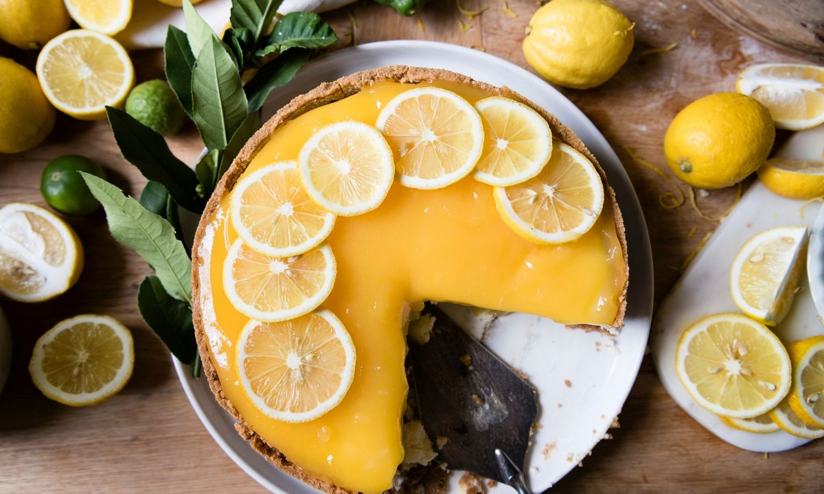 5 δροσερές συνταγές με λεμόνι που θα λατρέψουν τα παιδιά το καλοκαίρι