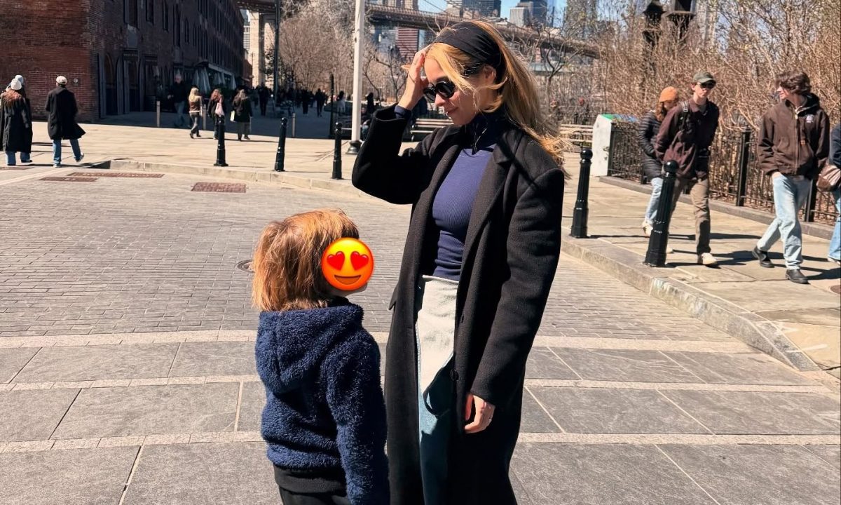 Περήφανη για τον γιο της η Δούκισσα Νομικού - Τι έκανε για την αδελφή του που τη συγκίνησε