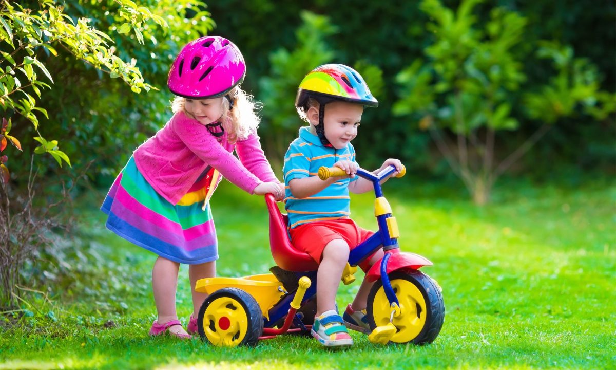 Πόσο χρόνο παιχνιδιού χρειάζονται τα μωρά και τα νήπια;