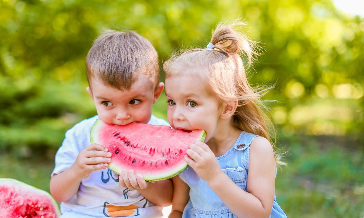 Καλοκαιρινά σνακ για παιδιά: Θρεπτικές επιλογές για τις ζεστές μέρες