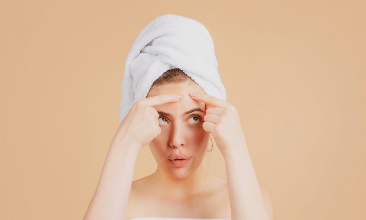 Ακμή στην εγκυμοσύνη: Γιατί συμβαίνει και πώς θα απαλλαχτείς από τα σπυράκια;